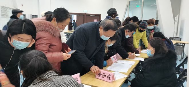 安徽省合肥市文化馆艺术培训中心 春季免费艺泛亚电竞术培训班报名火爆(图2)