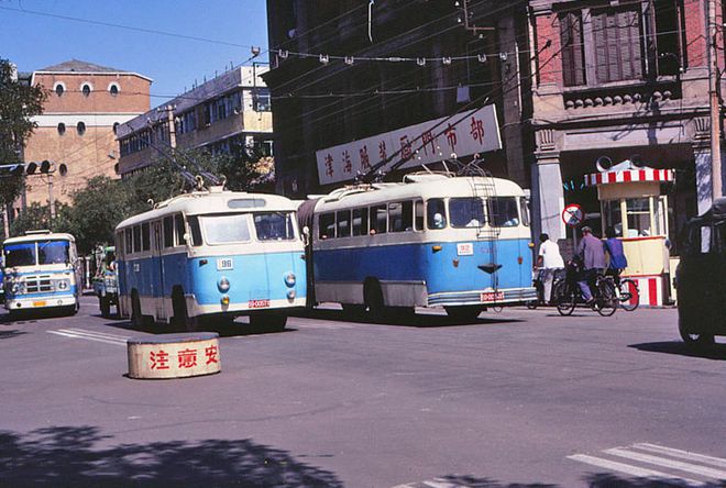 怀旧泛亚电竞80年代的老照片(图5)