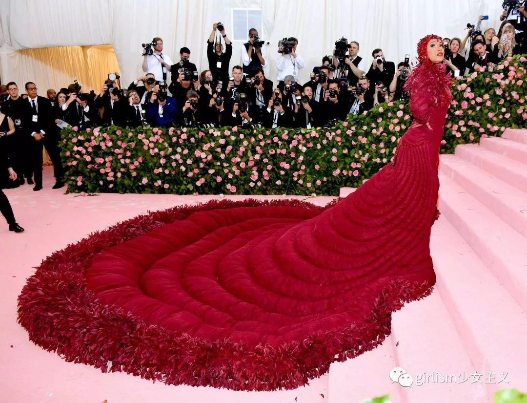 100张美图带你看Met Gala！最惊艳、可爱、奇葩的造火星电竞app型都在这(图13)