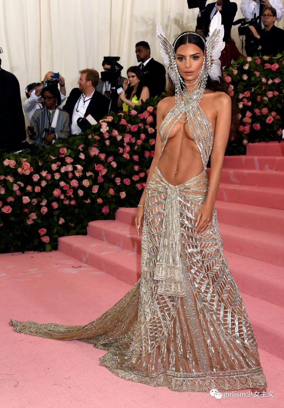 100张美图带你看Met Gala！最惊艳、可爱、奇葩的造火星电竞app型都在这(图28)